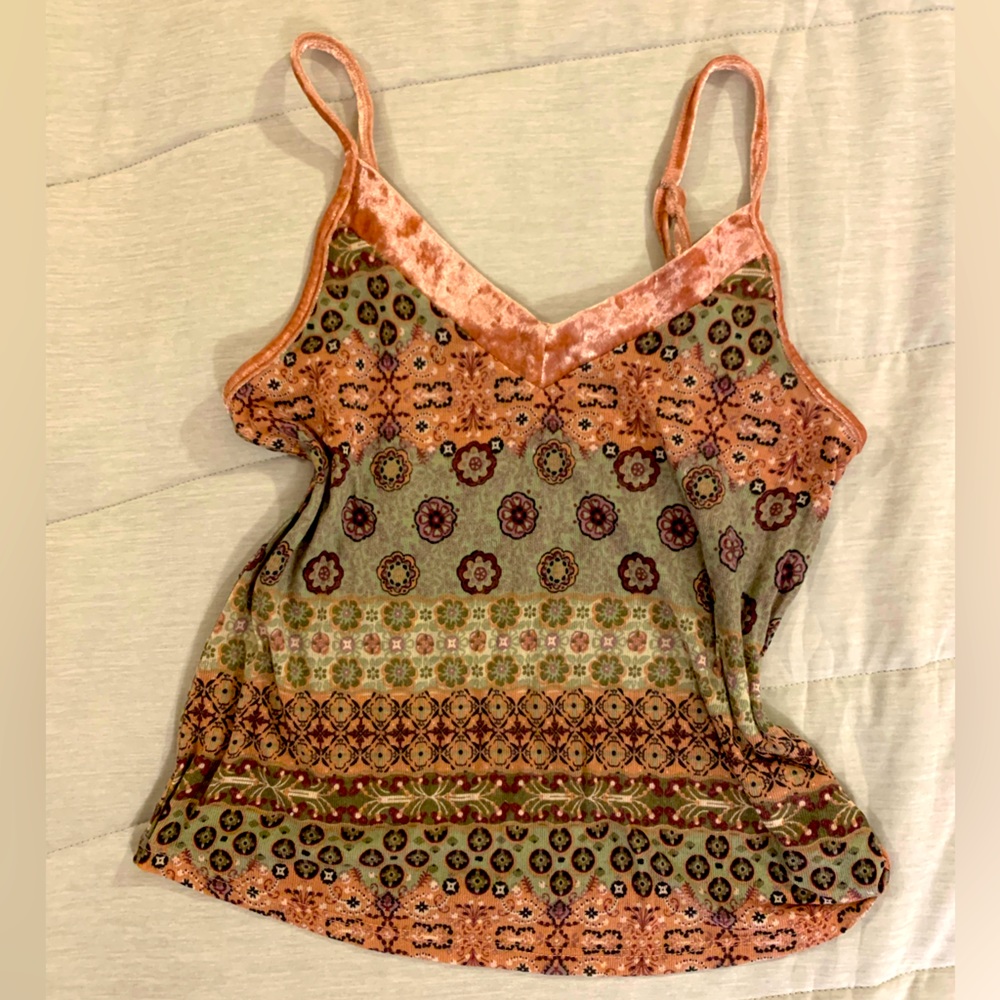Boho tank with pink velvet/velour trim, Size M by Wallflower. Y2K vintage